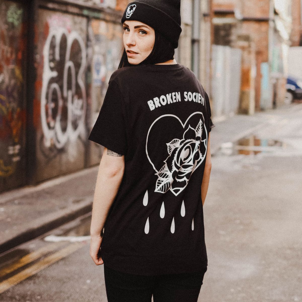 Bleeding Heart Outline T-Shirt (Unisex)-Tattoo Clothing, Tattoo T-Shirt, N03-Broken Society